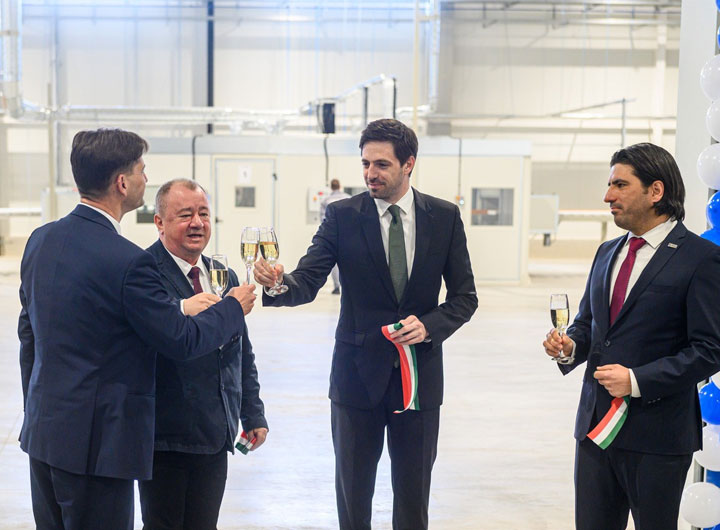 Apertura della fabbrica di XPS
